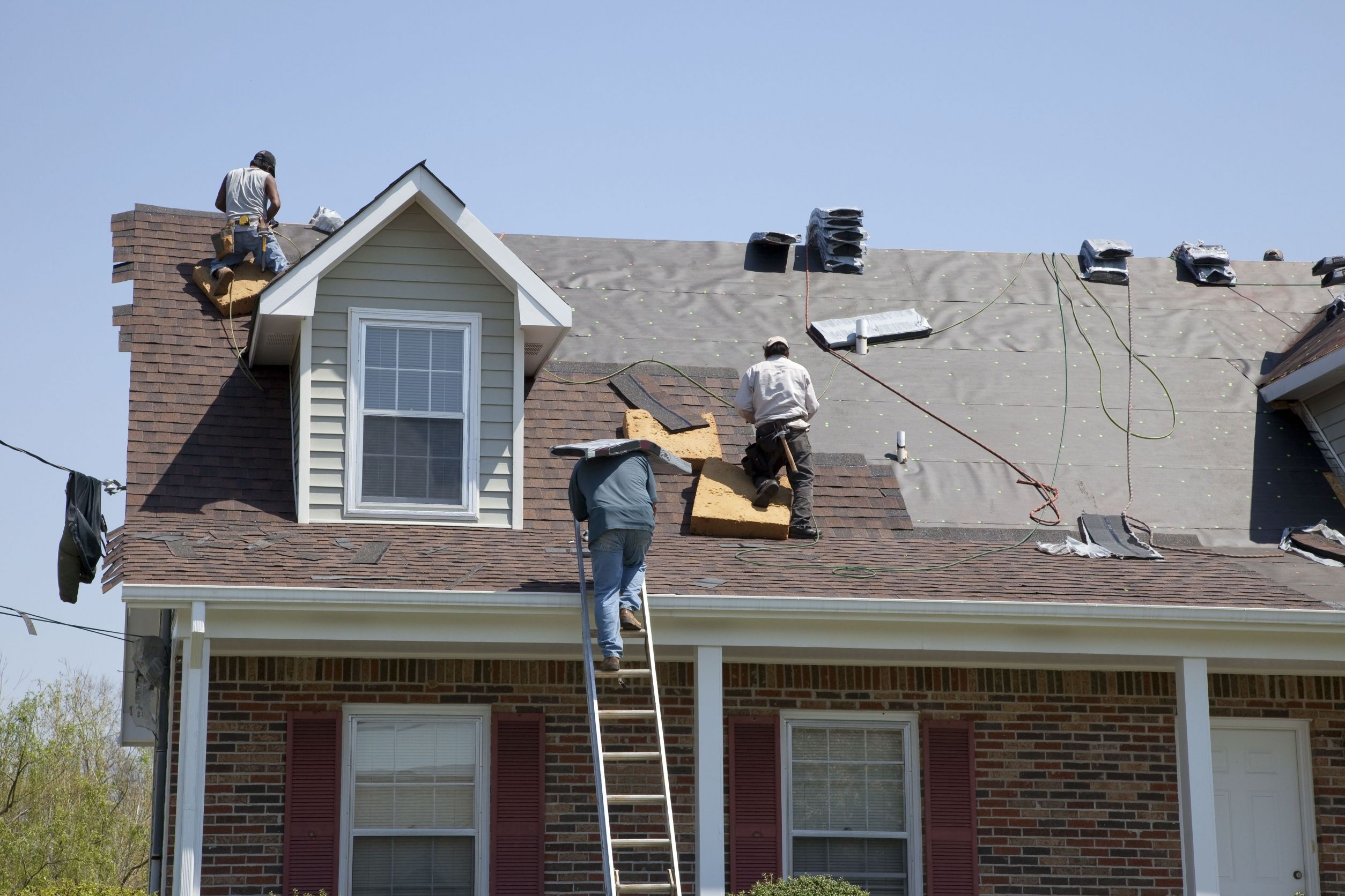 3 Surefire Signs You Might Need Roof Leak Repair in Chattanooga