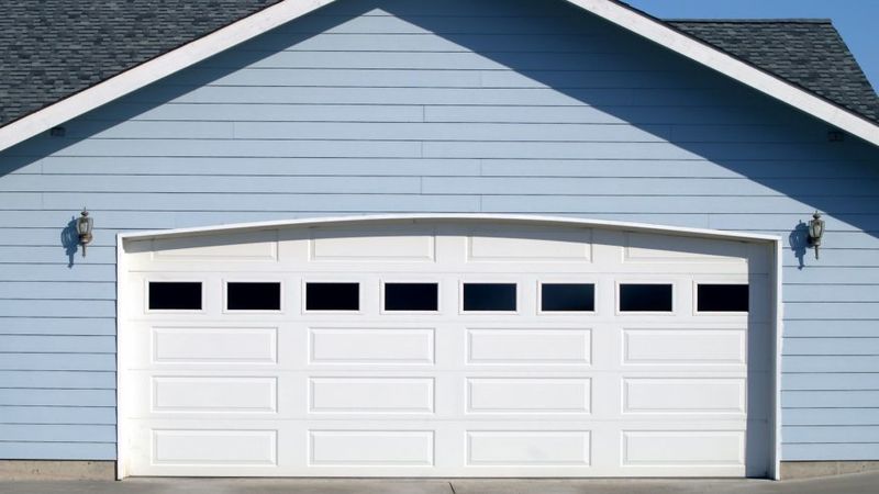 Garage Door Service in Glenview: Keep Your Garage Door in Top Shape