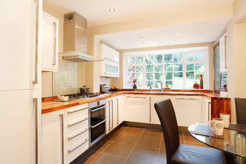 It May Be Time to Update or Renovate Your Kitchen in the UK