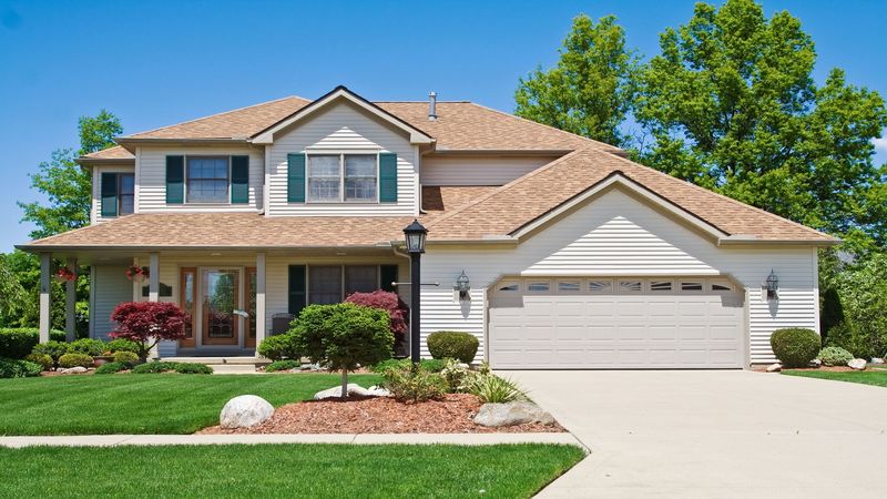 Three Reasons You Should Install a Modern Garage Door in Your Chicago Home