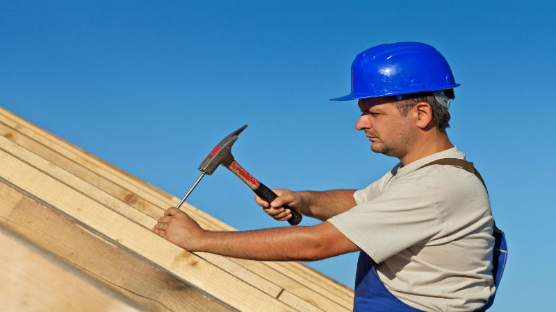 How to Choose the Right Commercial Roofing Contractors in Fort Myers, FL