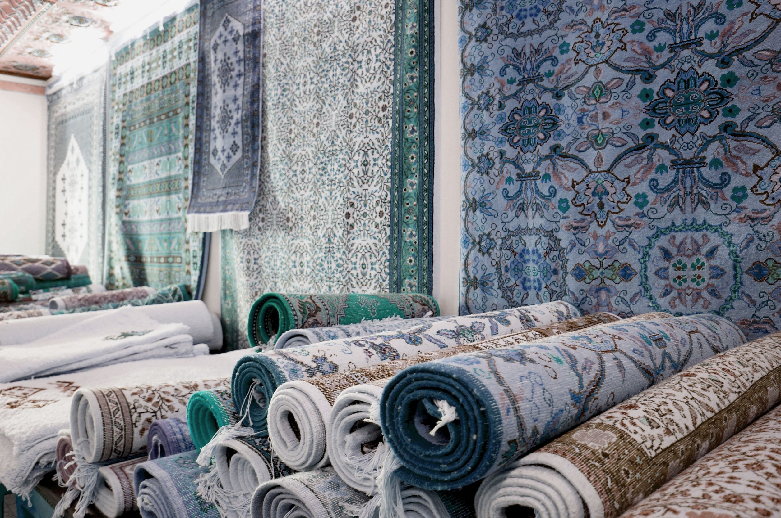 Diving Deep into the Realm of Area Rugs: Spotlight on Mafi Area Rugs Tacoma