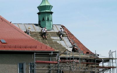 Home Protection Tips with a Roofing Contractor Fort Myers, FL, for Lasting Results
